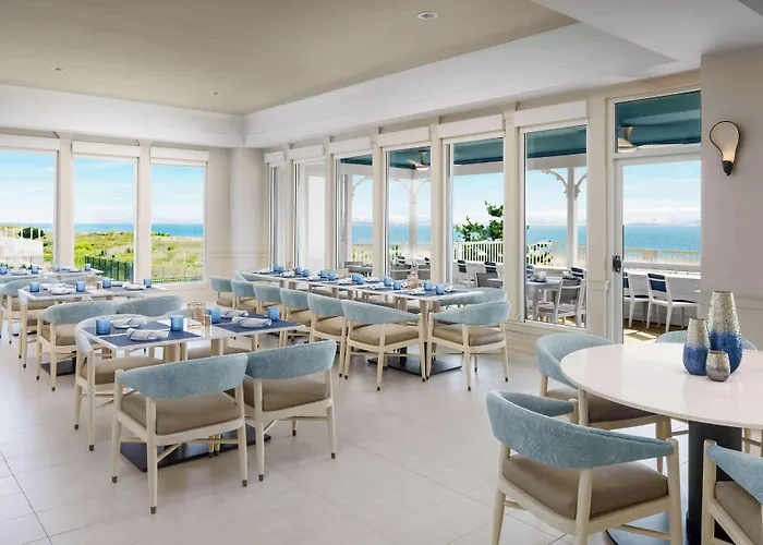 Hotel Hilton Garden Ocean Oceanfront 3*